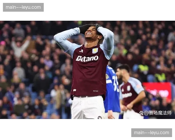 英格兰左后卫人选竞争激烈 戈登拉什福德特点各有所长