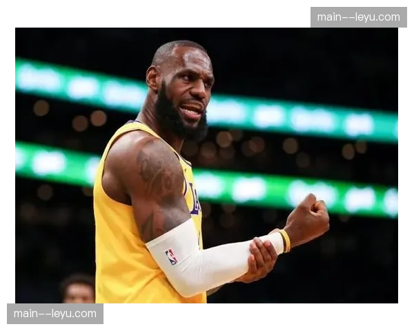 詹姆斯41岁场均20.9分6.1篮板7.2助攻 投篮命中率保持51.5%